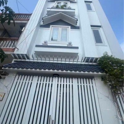 Image 바다 인근 4층 주택 임대