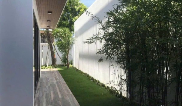 한강 인근 고급 3층 빌라 임대 | 남비엣아(Nam Việt Á)