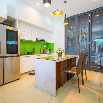 Image 다낭 한강 근처 9베드룸 풀빌라