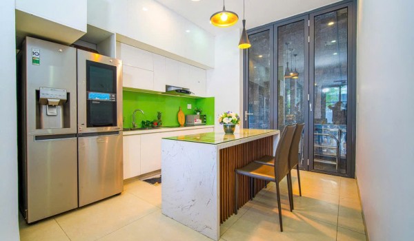 다낭 한강 근처 9베드룸 풀빌라