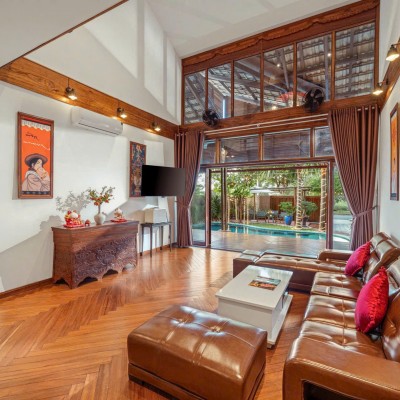 Image 목조 4베드룸 풀빌라