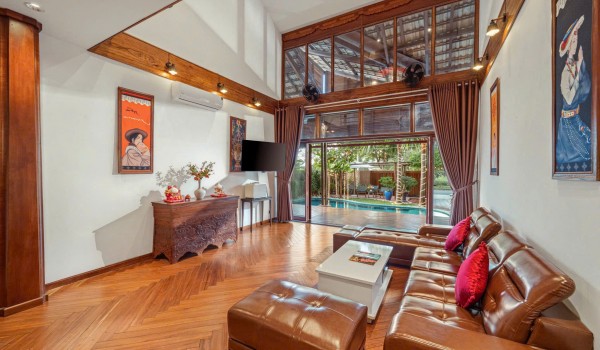 목조 4베드룸 풀빌라