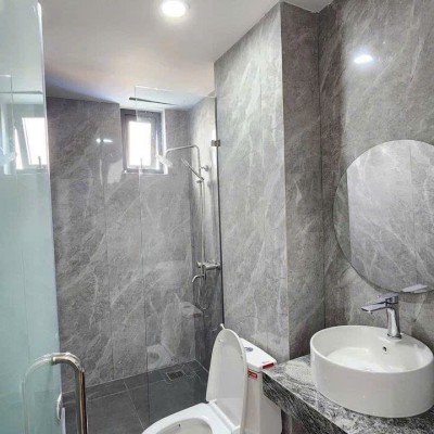 Image 한강 다리 근처 2룸 아파트